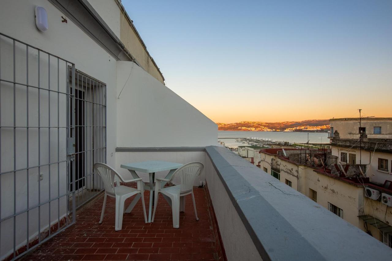 Velasquez Appartements Fast Wifi And Ocean View Tanger Exteriér fotografie