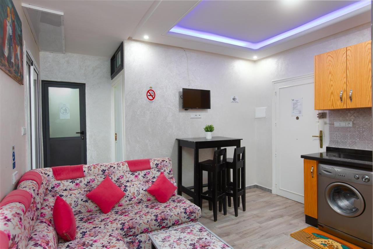 Velasquez Appartements Fast Wifi And Ocean View Tanger Exteriér fotografie